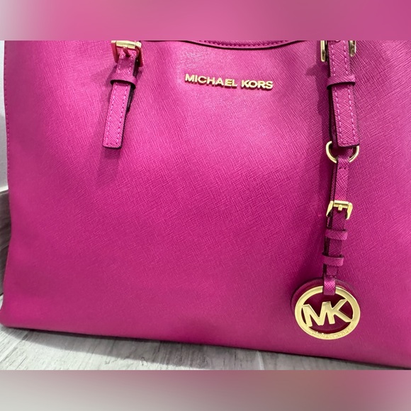 Michael Kors Fuschia Pink Purse - Picture 2 of 16